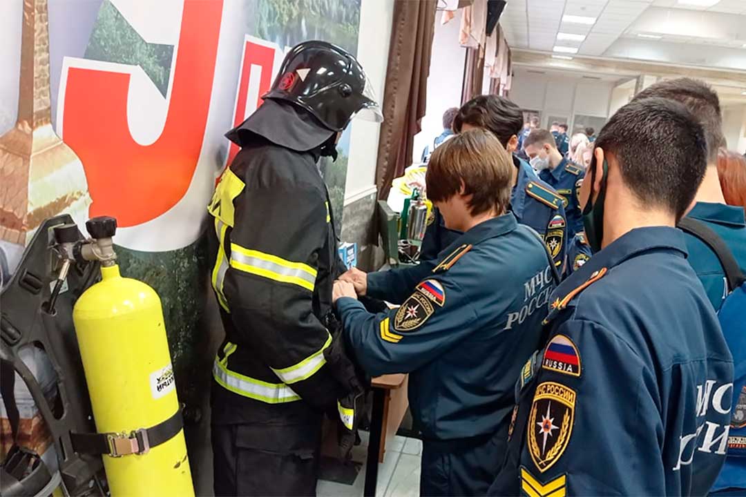 89 let Grazhdanskoj oborone 6