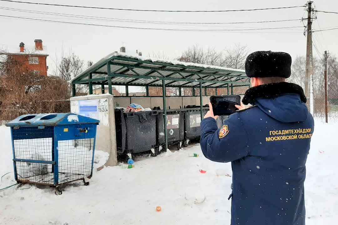 GATN kontejnernaya ploshadka zima