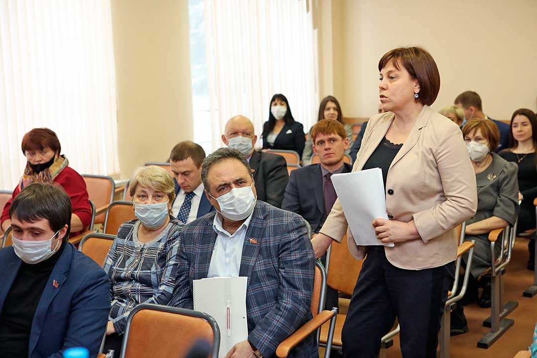 deputat slushaet plinov 4
