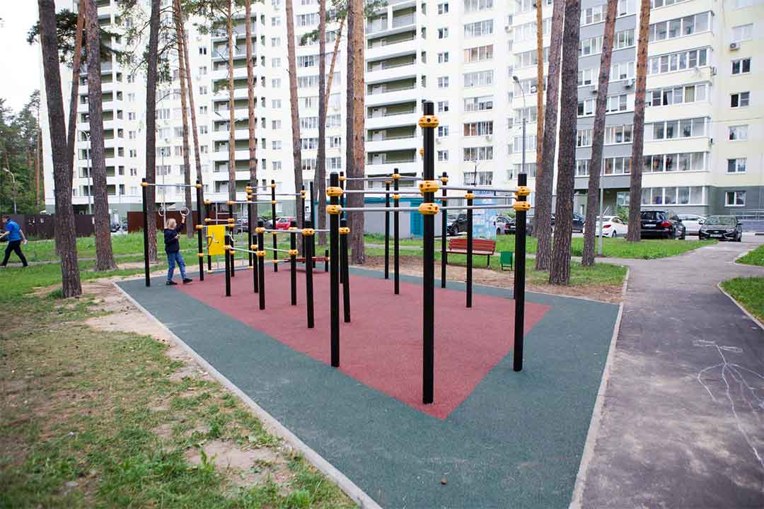 Vysokovoltnaya dvor 4