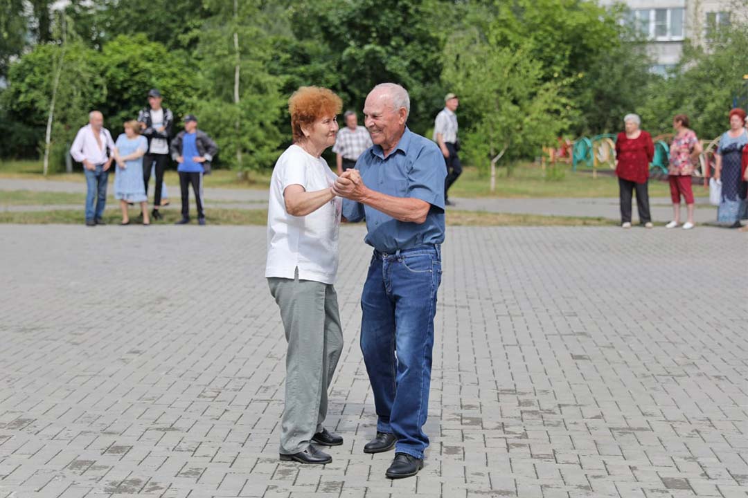den semyi drujba 10