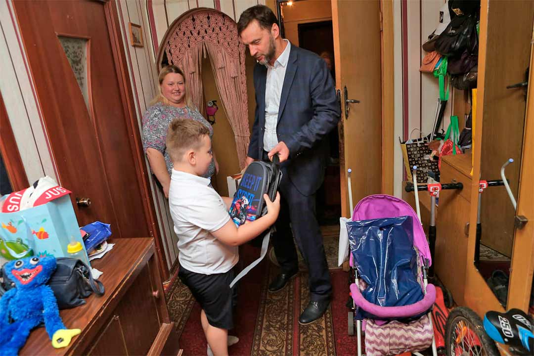glava v gostyah u pervokassnika 4