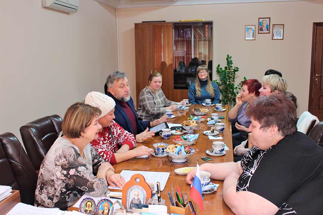 Zholobov vstrecha s semyami mobilizovannyh 1