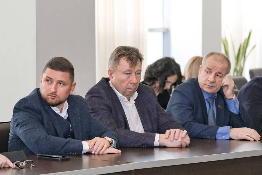 viezd zasedanie MO Dumy 4