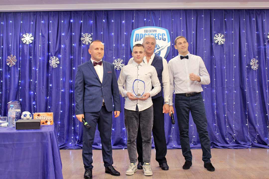 novohariton sport football 14 