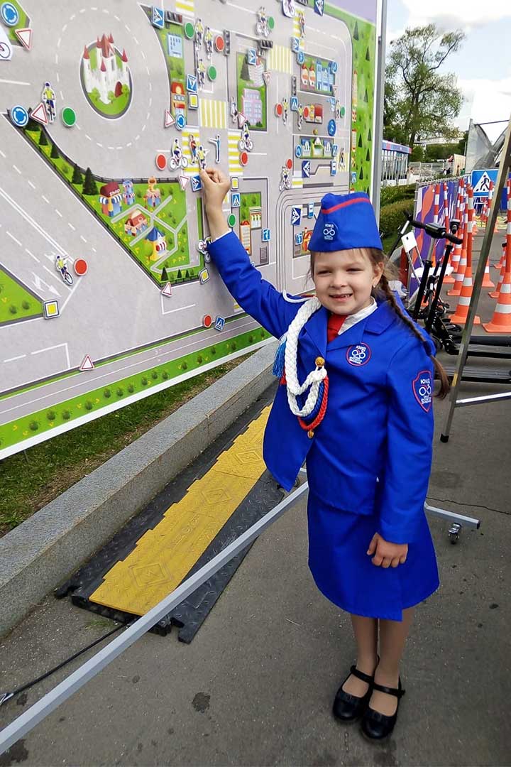 gibdd svetofor sobiraet druzey 4