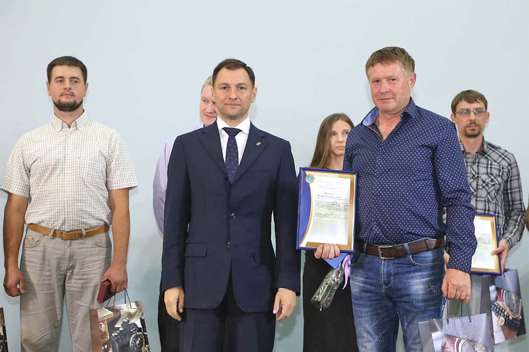 den stroitelya hanin 4