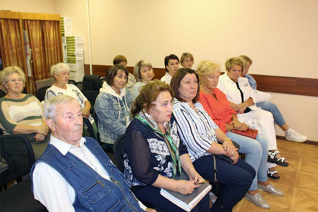 novohariton zholobov planov vizit 19