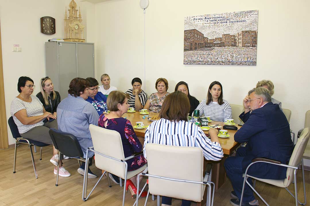 novohariton zholobov planov vizit 2