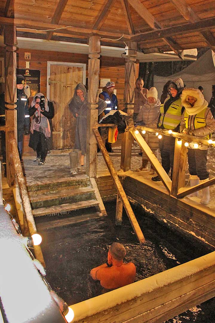 kreshenskie kupaniya 9