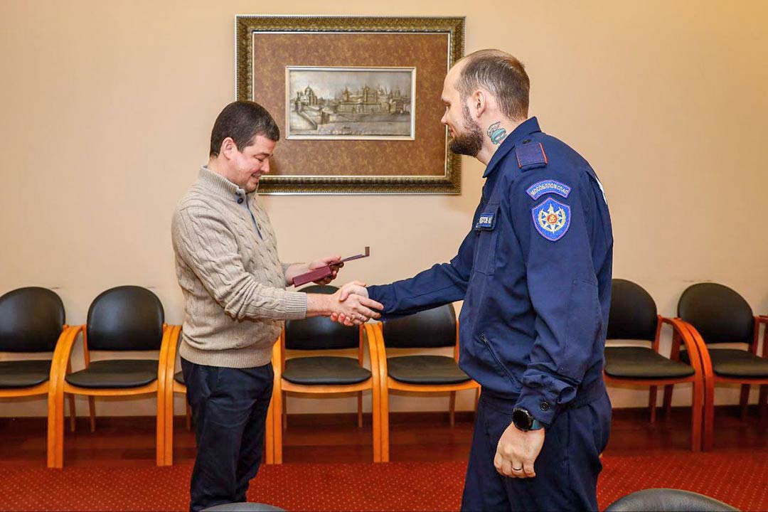 malyshev nagradil I.Fedotova 1
