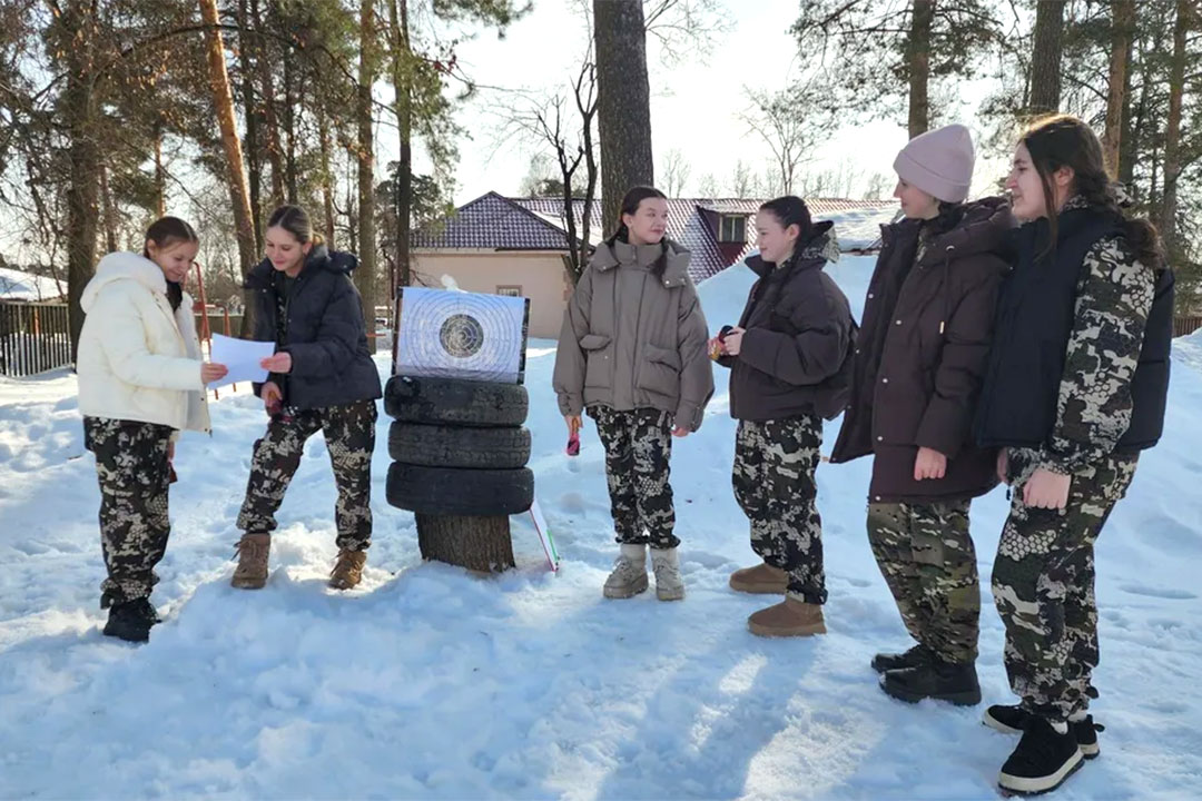 Sorevnowatiya Dewiski V Pogonah 1