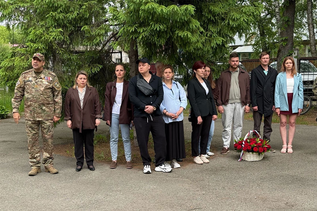 Memorialnaya DoskaBikovo 1