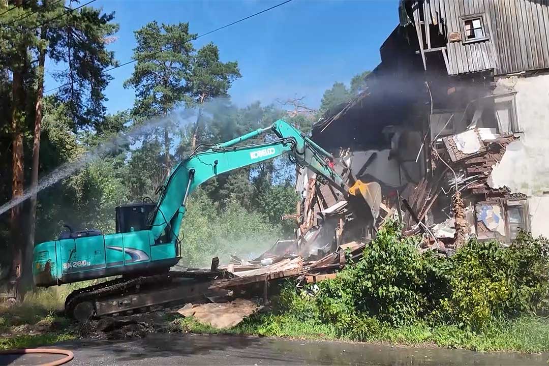 В округе продолжается работа по ликвидации аварийного жилого фонда